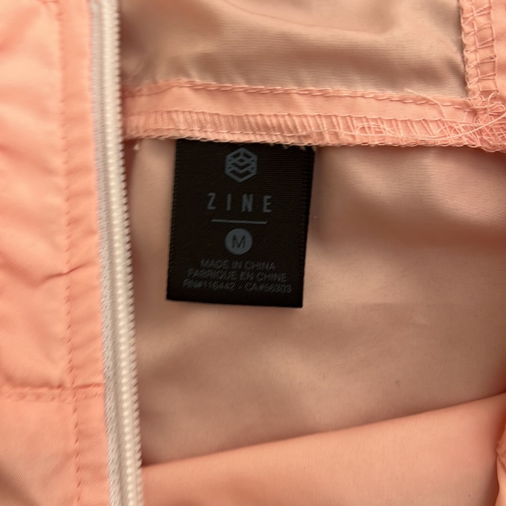 Zine mens M hooded windbreaker, peach colored - Picture 3 of 5